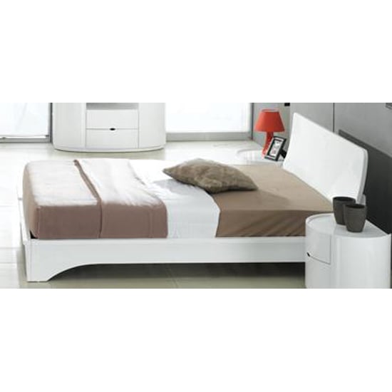Photo of Laura white gloss double bed with ventilated board
