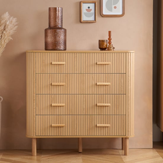 avenel fluted wooden chest of 5 drawers in oak