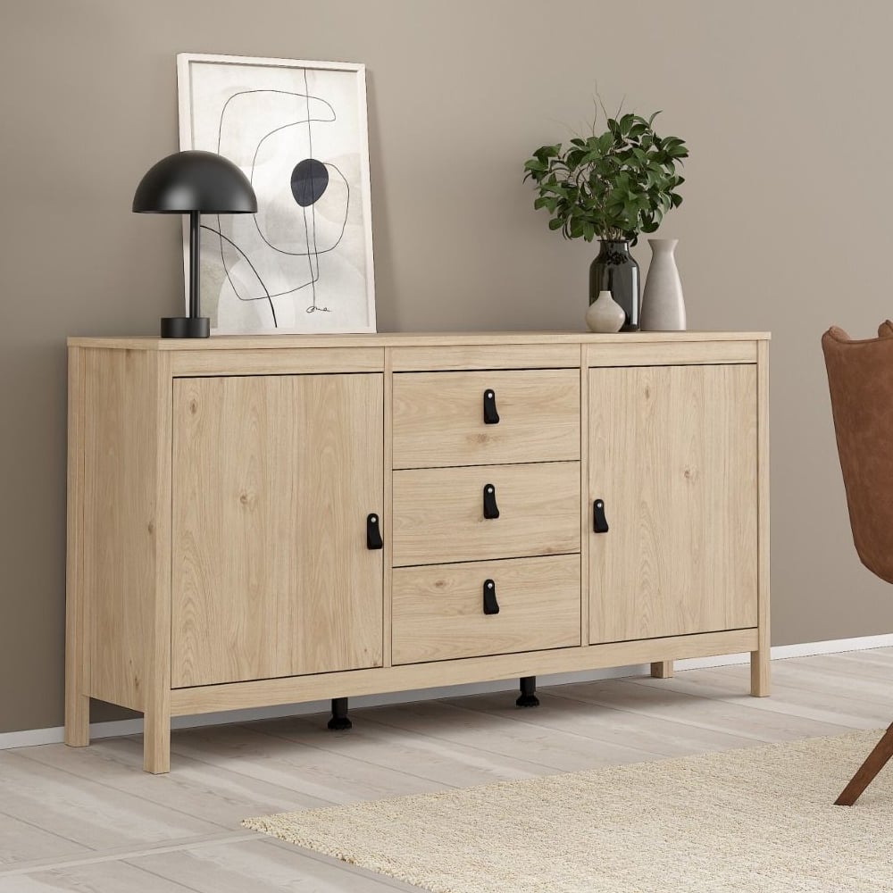 bellevue wooden sideboard with 2 doors 3 drawers in oak