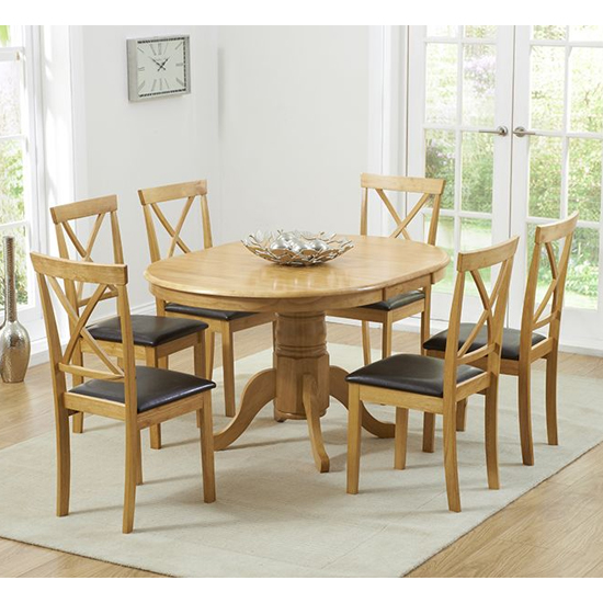 Chartin Extending Round Wooden Dining Table In Oak | Sale