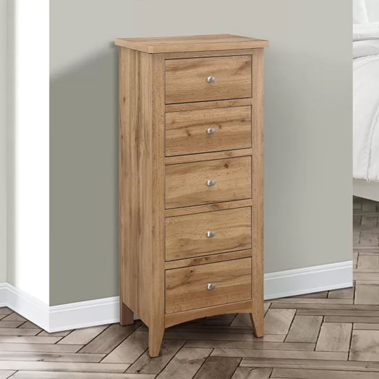 hebron wooden chest of 5 drawers tall in oak